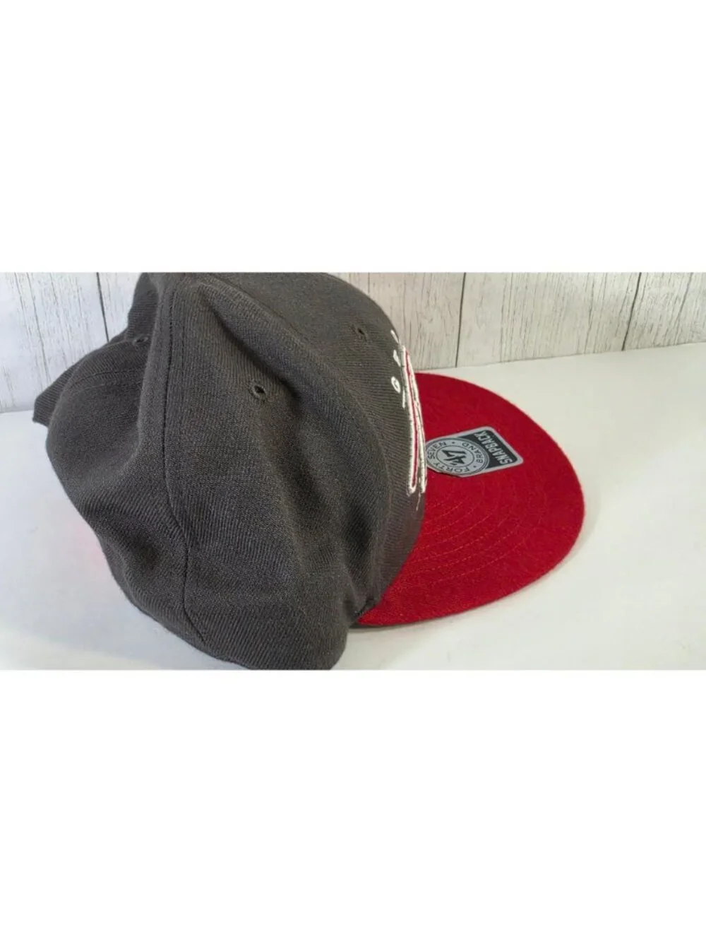 GEORGIA BULLDOGS 47 BRAND SNAPBACK HAT GRAY RED SCRIPT NCAA UGA DAWGS ADJUSTABLE